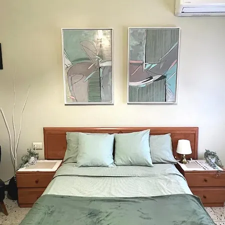 Big Spacious Penthouse Next To The Sea *